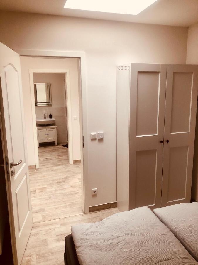 Ferienwohnungen Mey Haus Zum Rosenstock Erfurt Exteriör bild